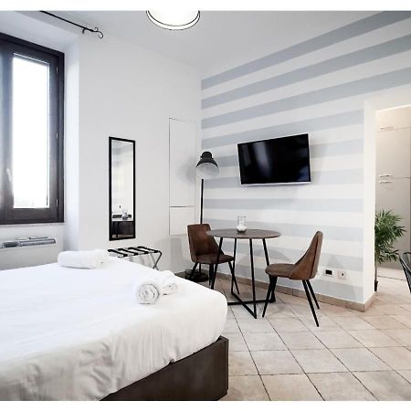 Ostia Holiday Clementina 피우미치노 외부 사진